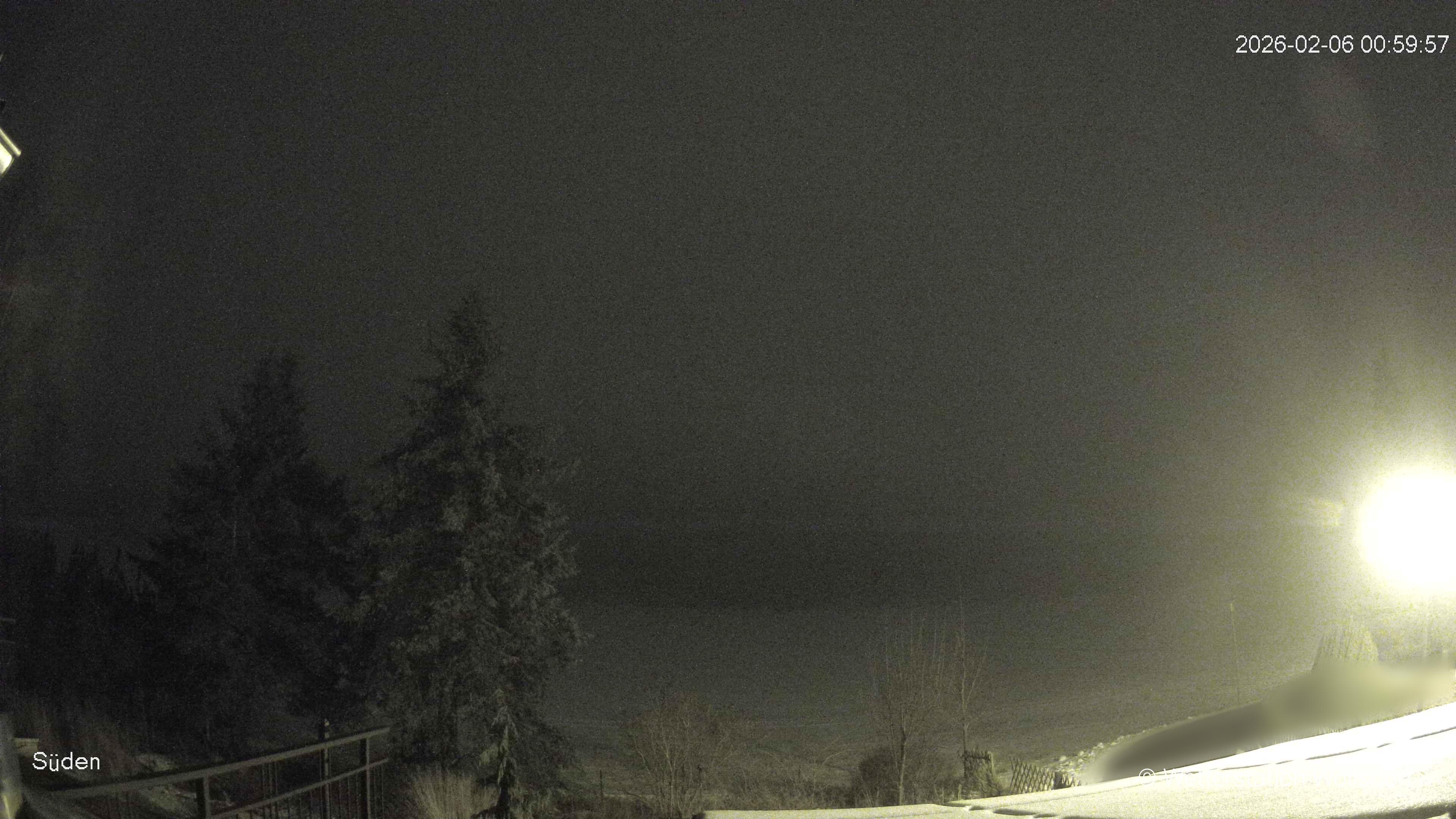 Blick von Wöllsdorf in Richtung Süden auf den Höhenzug des Pfaffenberges