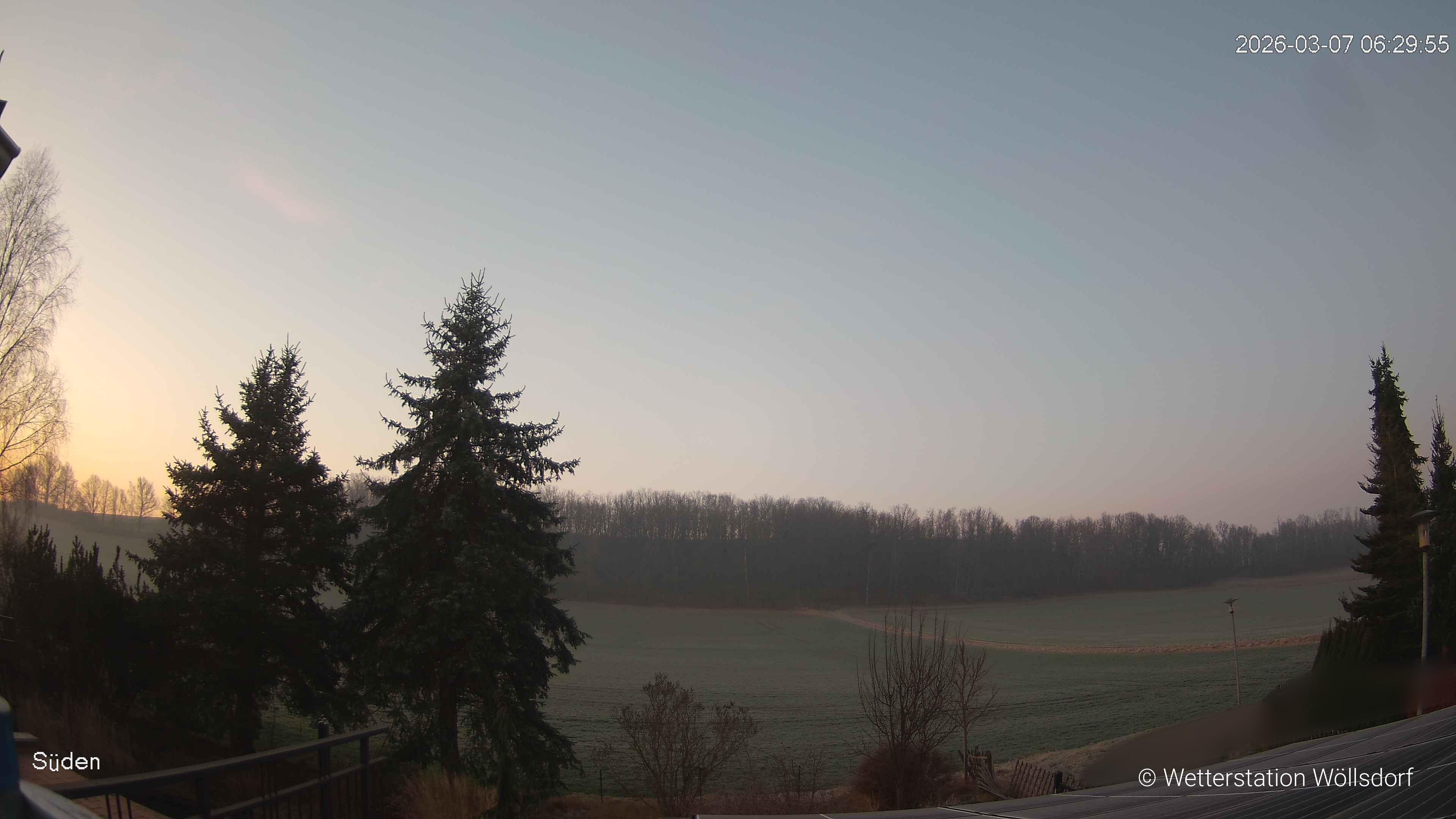 Blick von Wöllsdorf in Richtung Süden auf den Höhenzug des Pfaffenberges