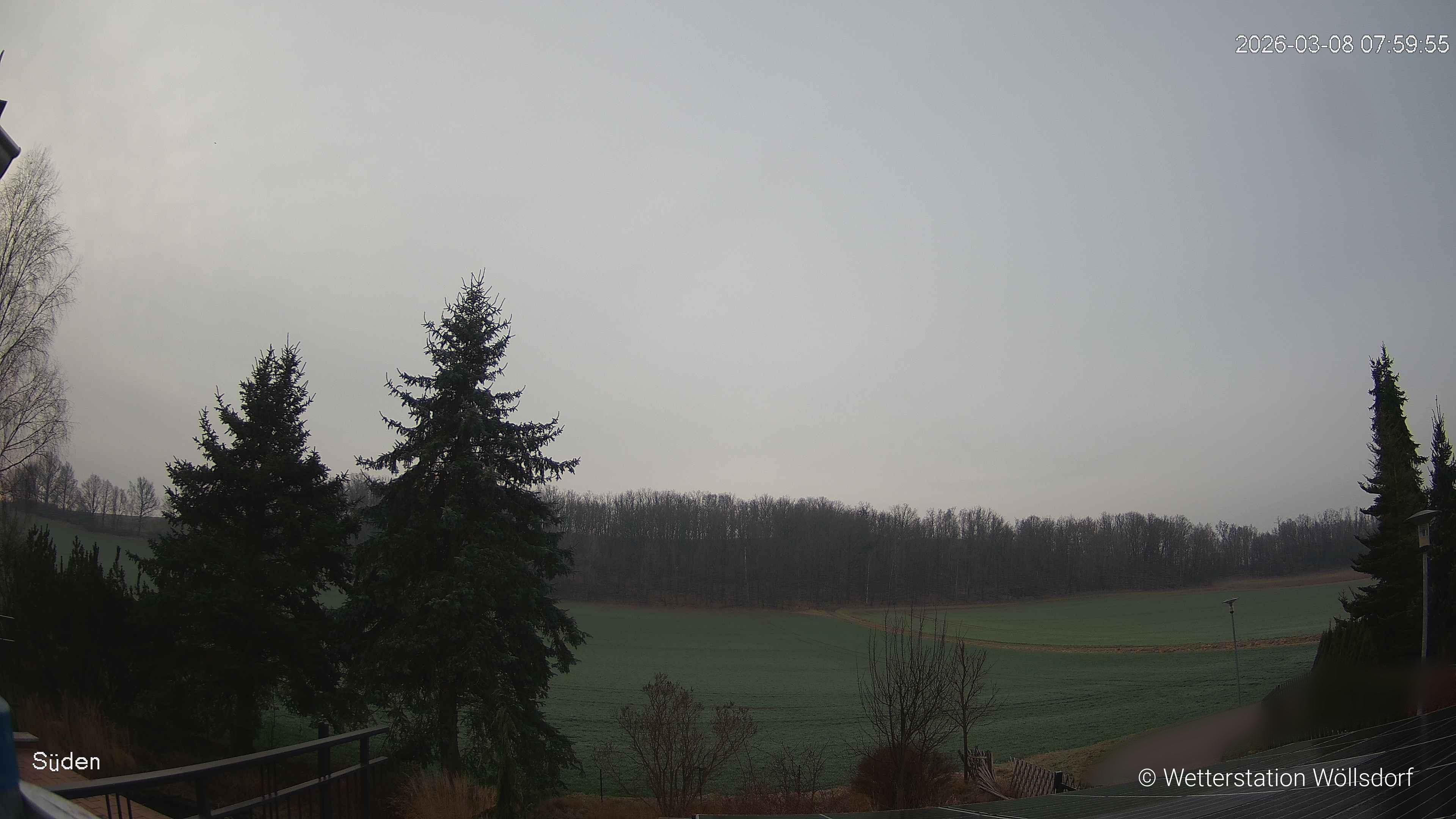 Blick von Wöllsdorf in Richtung Süden auf den Höhenzug des Pfaffenberges