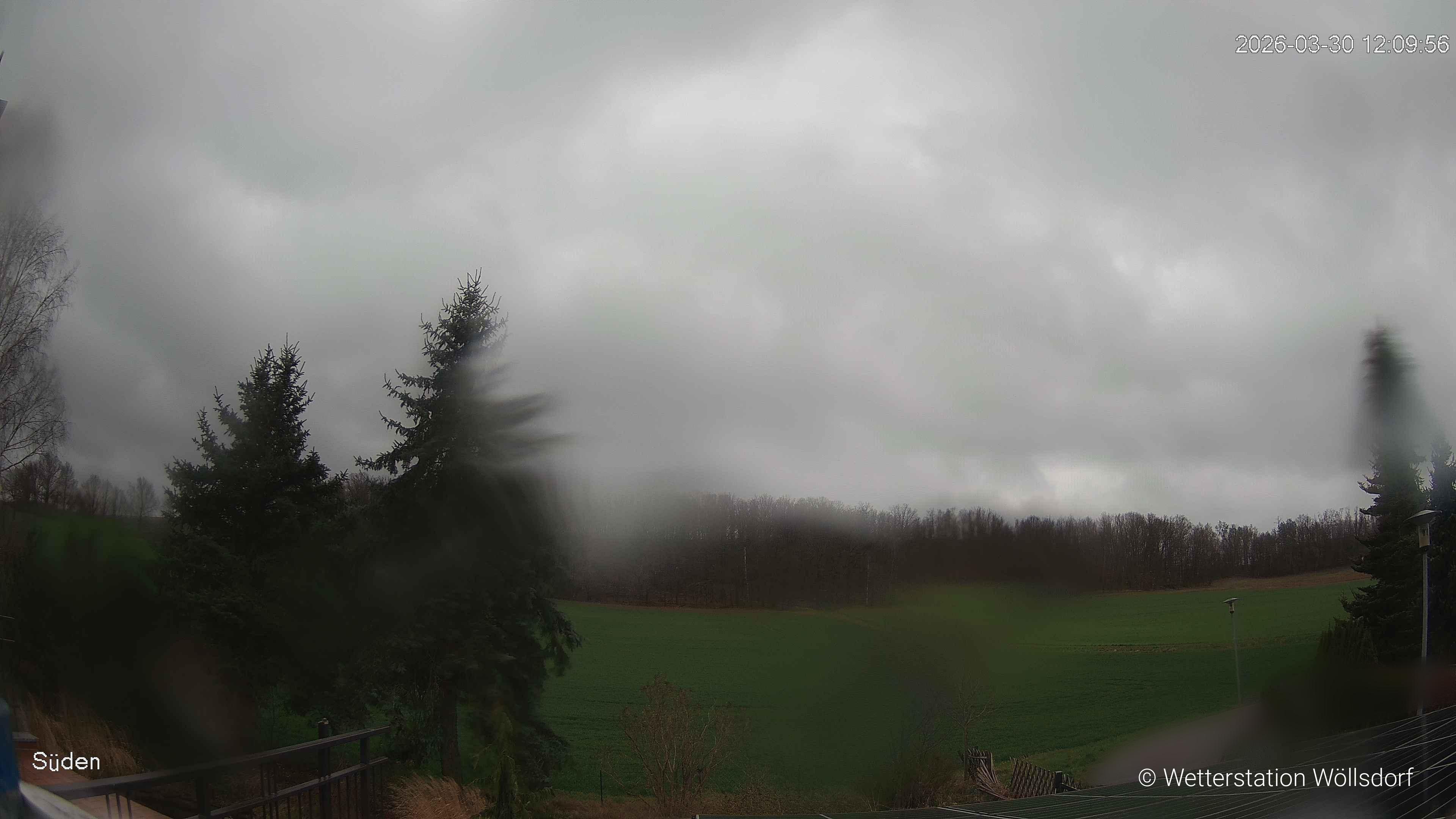 Blick von Wöllsdorf in Richtung Süden auf den Höhenzug des Pfaffenberges