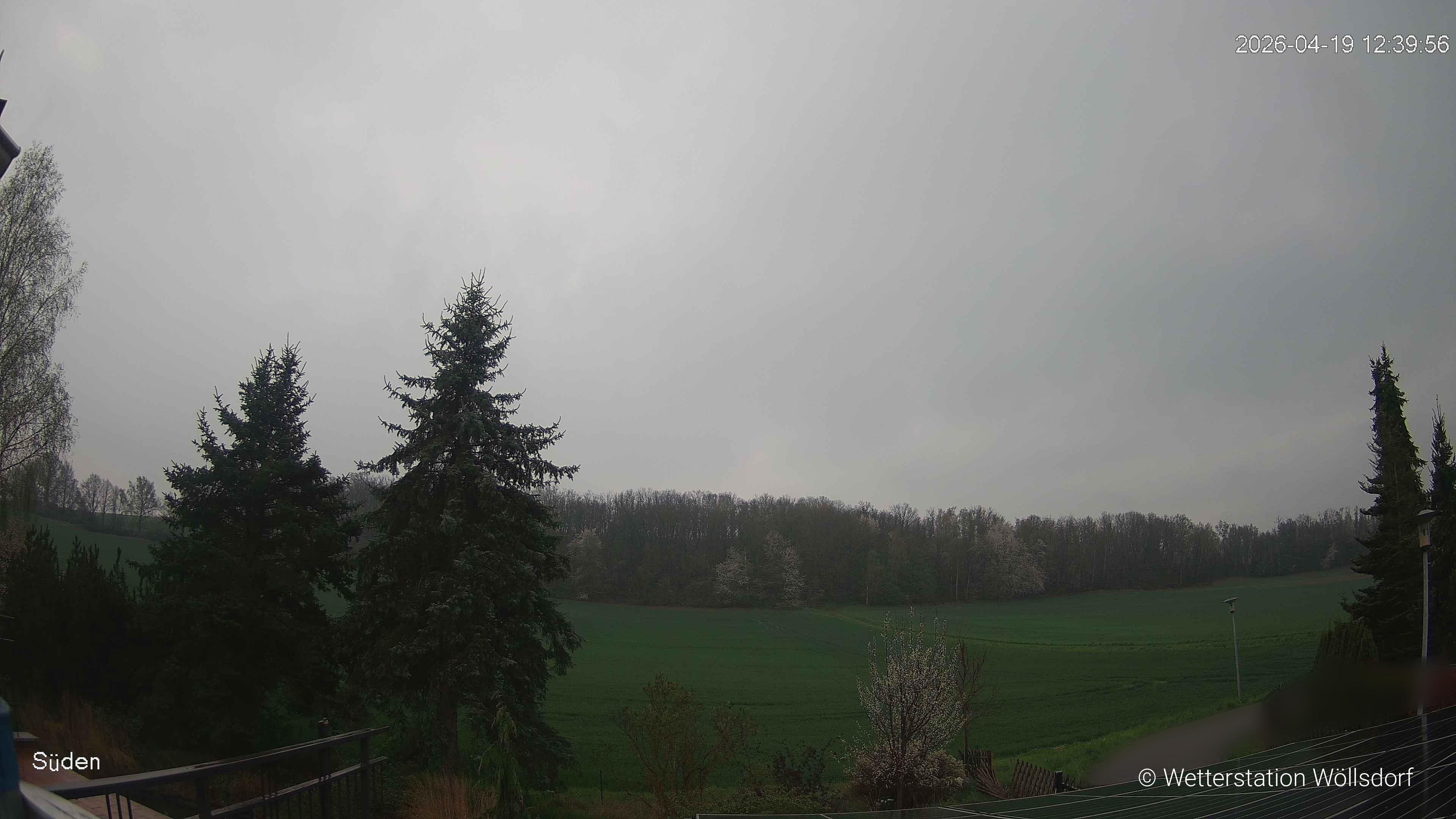 Blick von Wöllsdorf in Richtung Süden auf den Höhenzug des Pfaffenberges