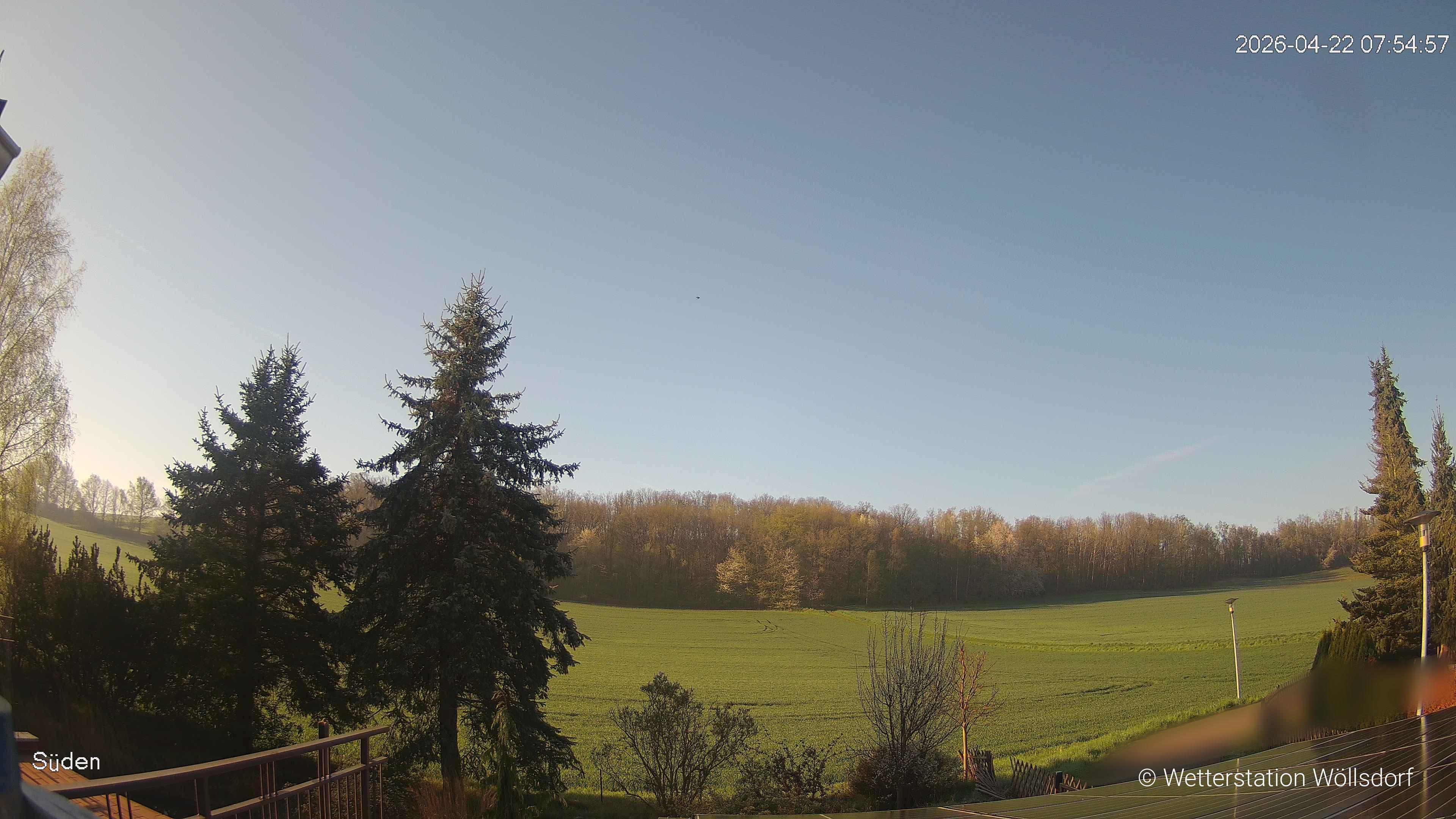 Blick von Wöllsdorf in Richtung Süden auf den Höhenzug des Pfaffenberges