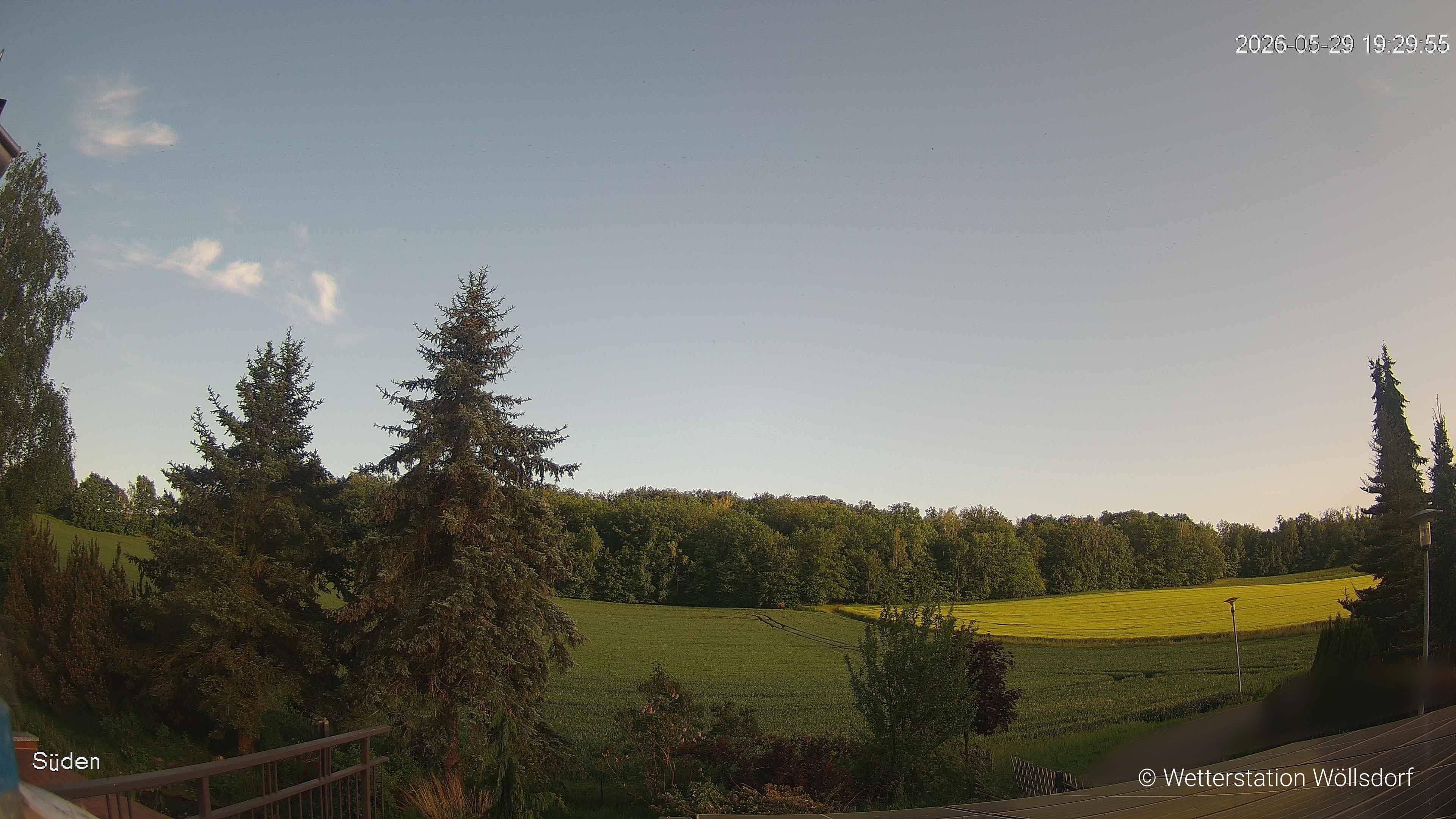 Blick von Wöllsdorf in Richtung Süden auf den Höhenzug des Pfaffenberges