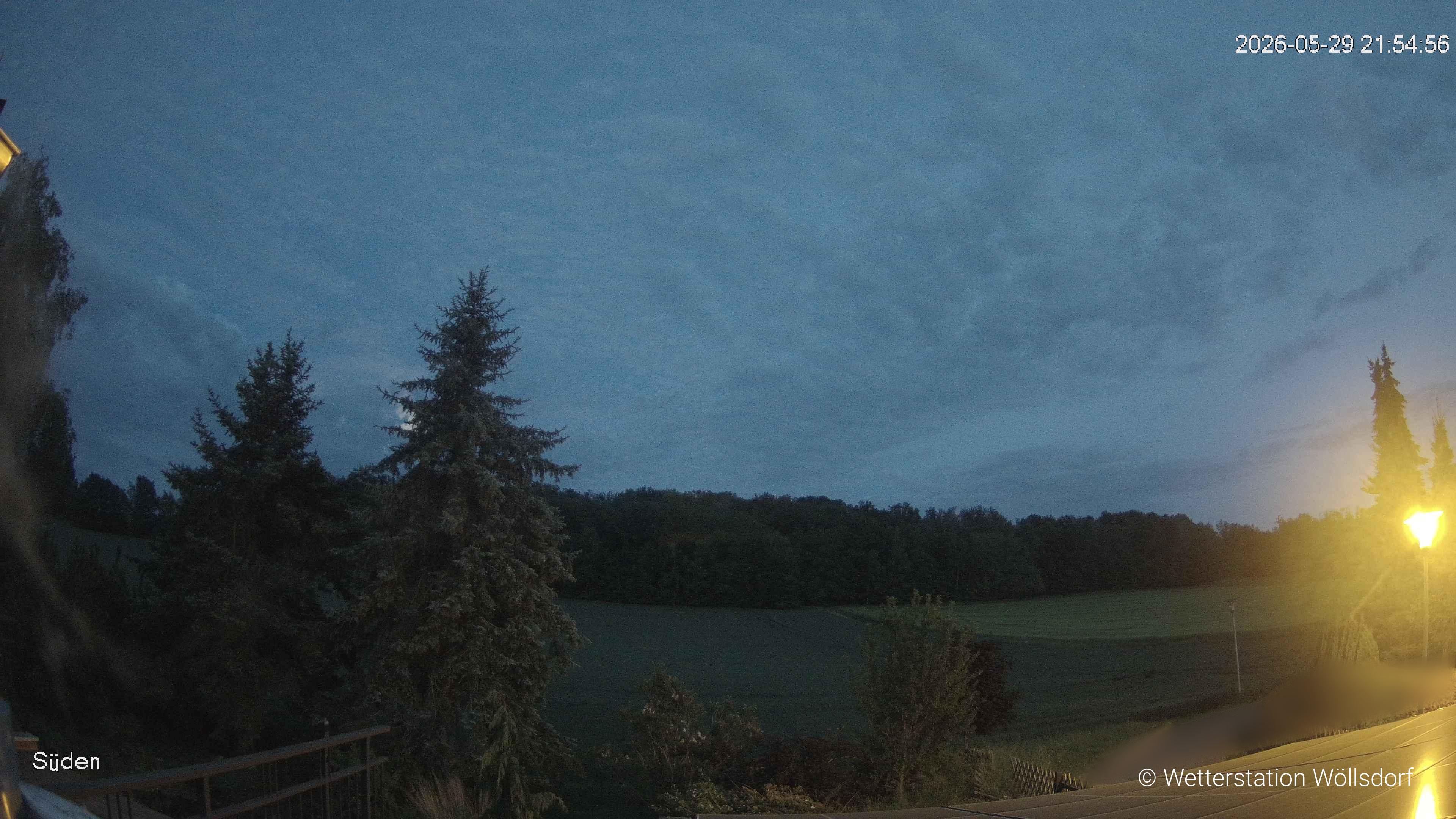 Blick von Wöllsdorf in Richtung Süden auf den Höhenzug des Pfaffenberges