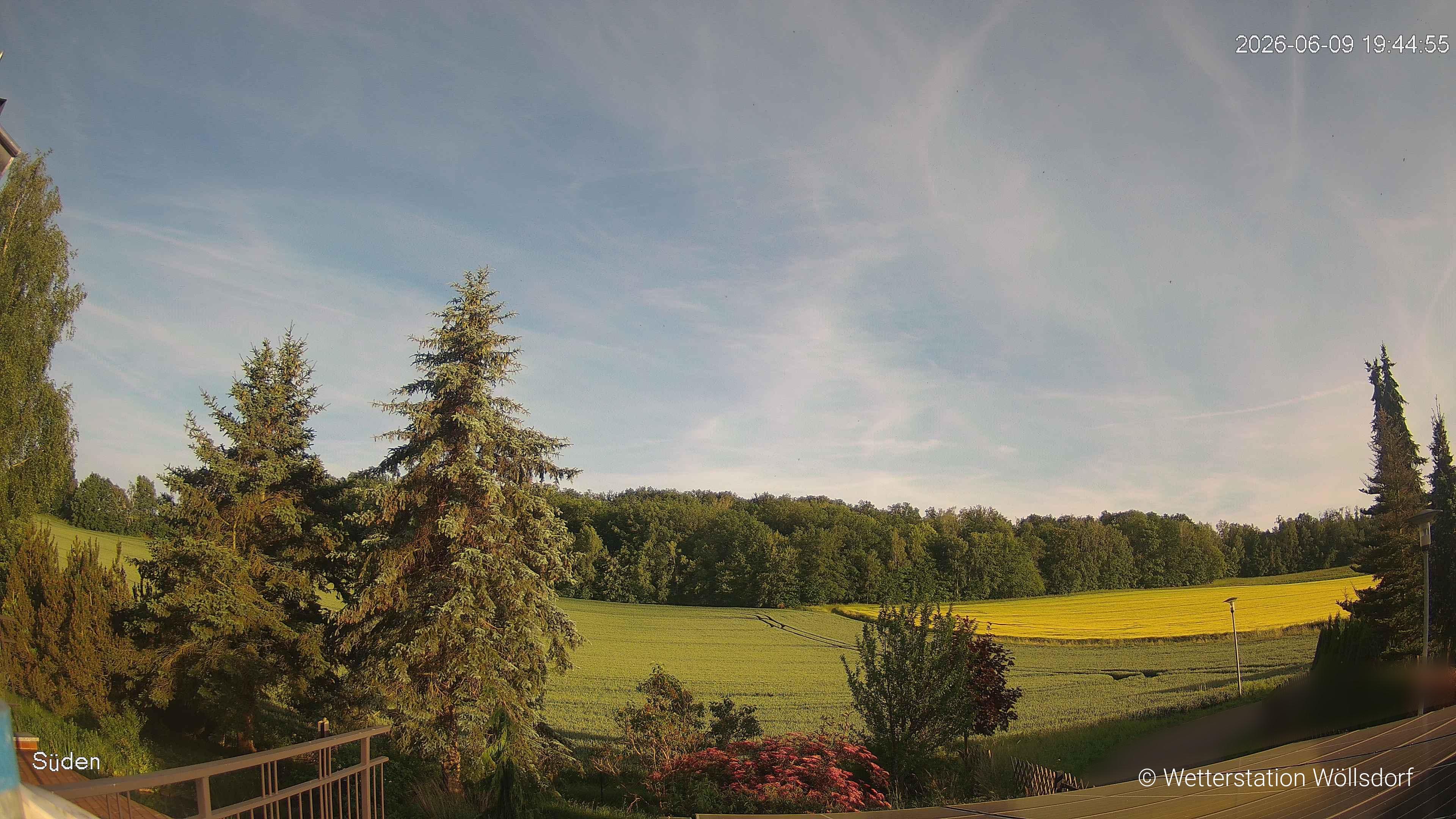 Blick von Wöllsdorf in Richtung Süden auf den Höhenzug des Pfaffenberges