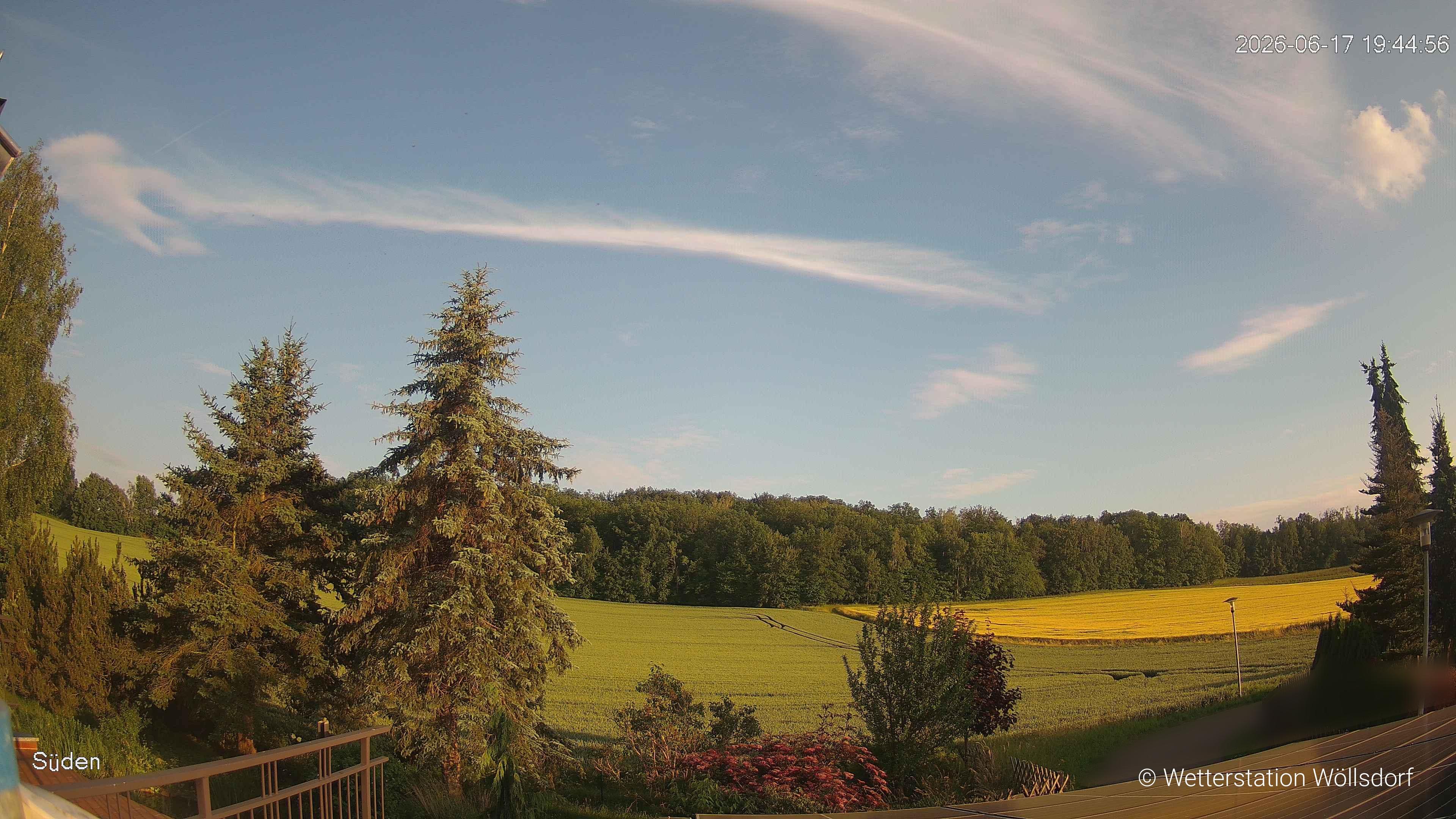 Blick von Wöllsdorf in Richtung Süden auf den Höhenzug des Pfaffenberges