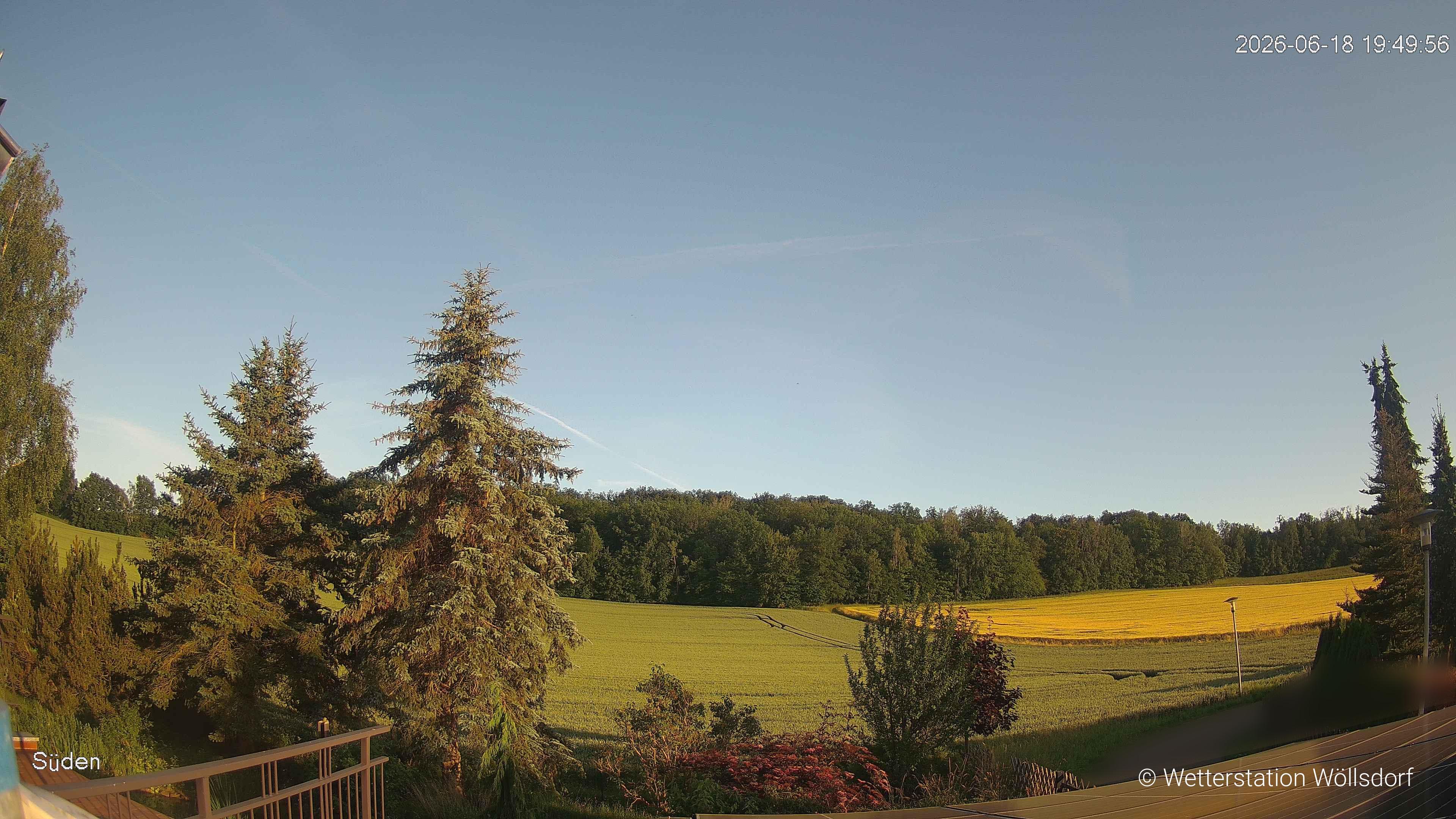 Blick von Wöllsdorf in Richtung Süden auf den Höhenzug des Pfaffenberges