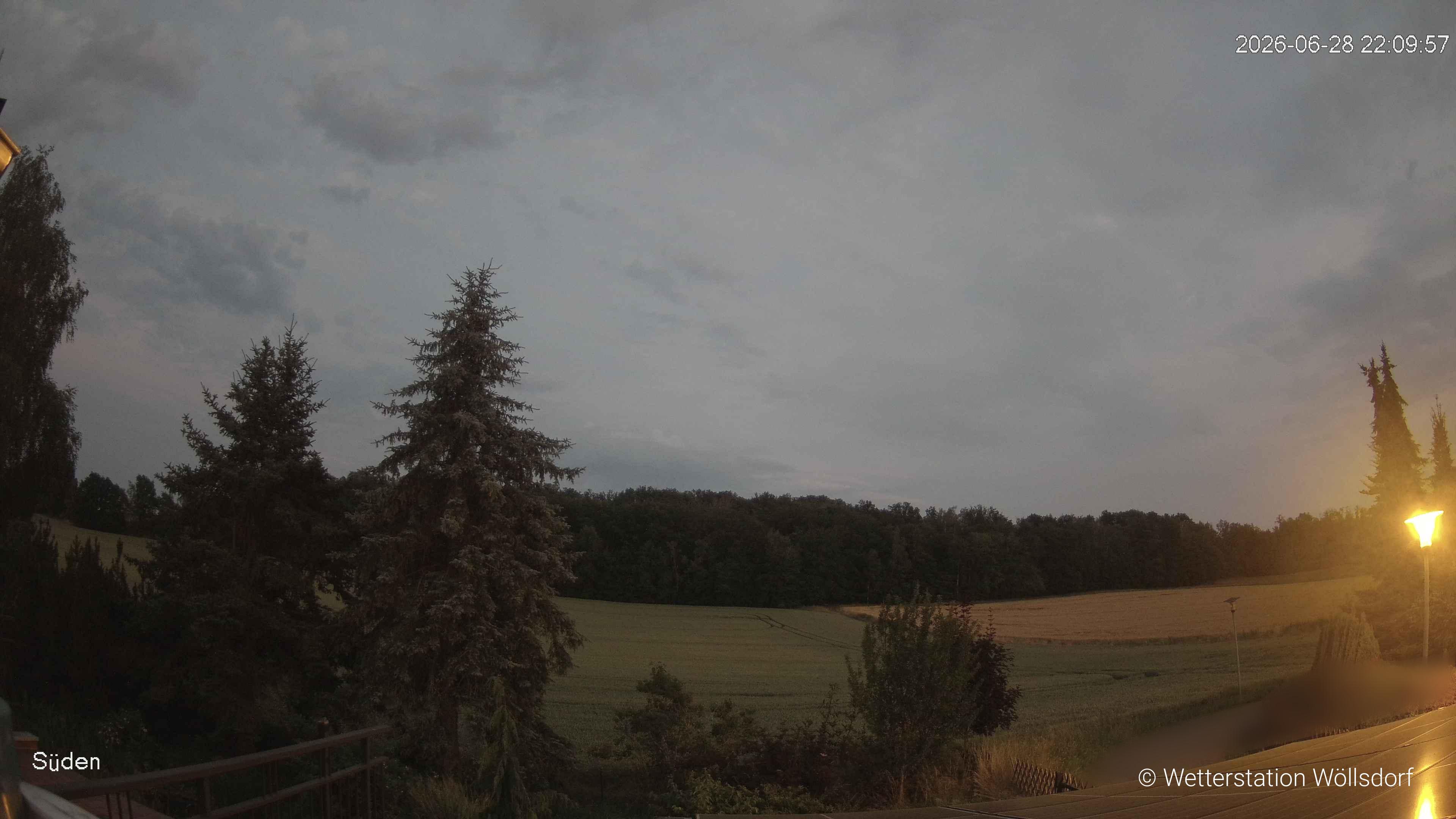 Blick von Wöllsdorf in Richtung Süden auf den Höhenzug des Pfaffenberges