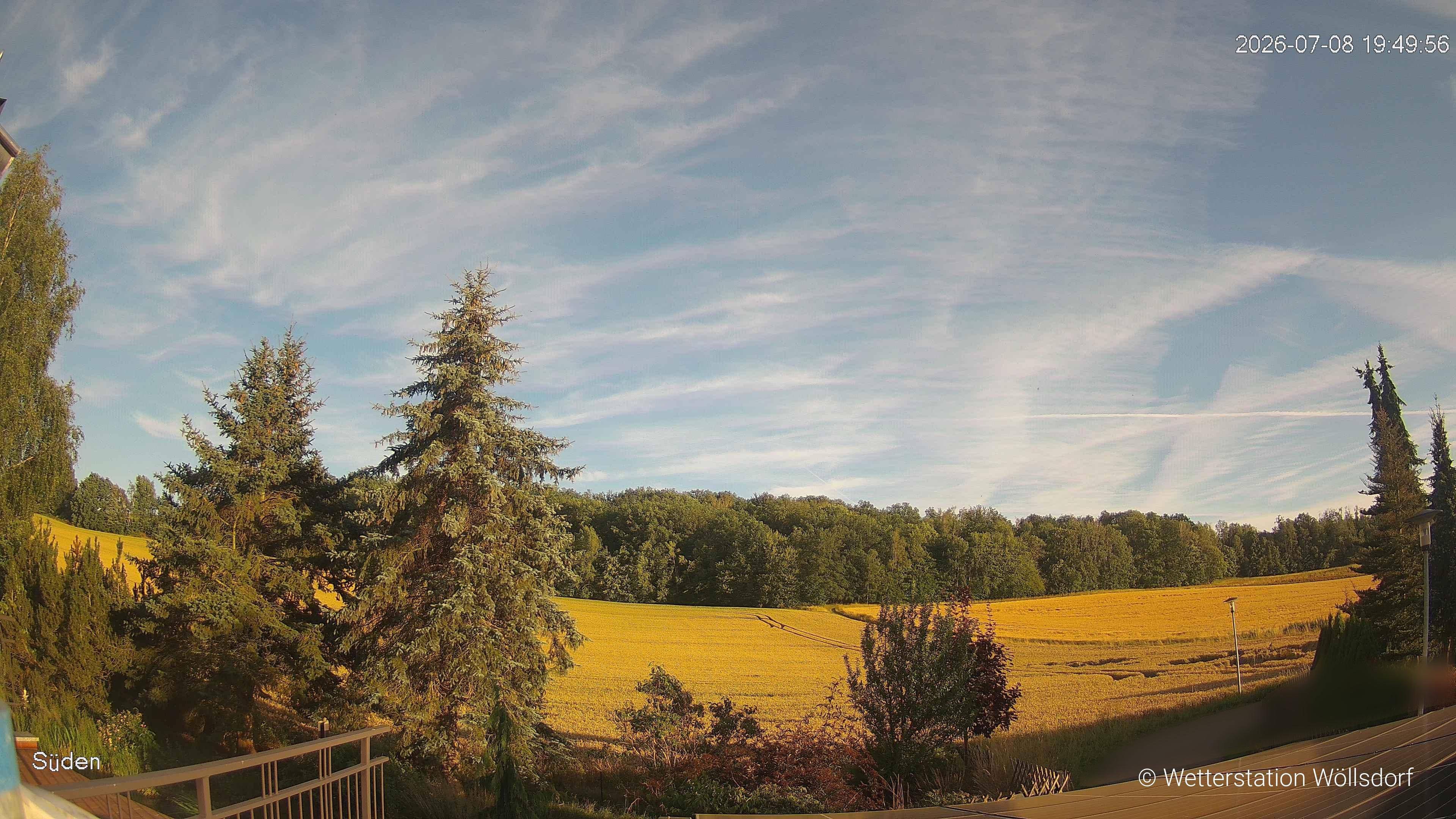 Blick von Wöllsdorf in Richtung Süden auf den Höhenzug des Pfaffenberges