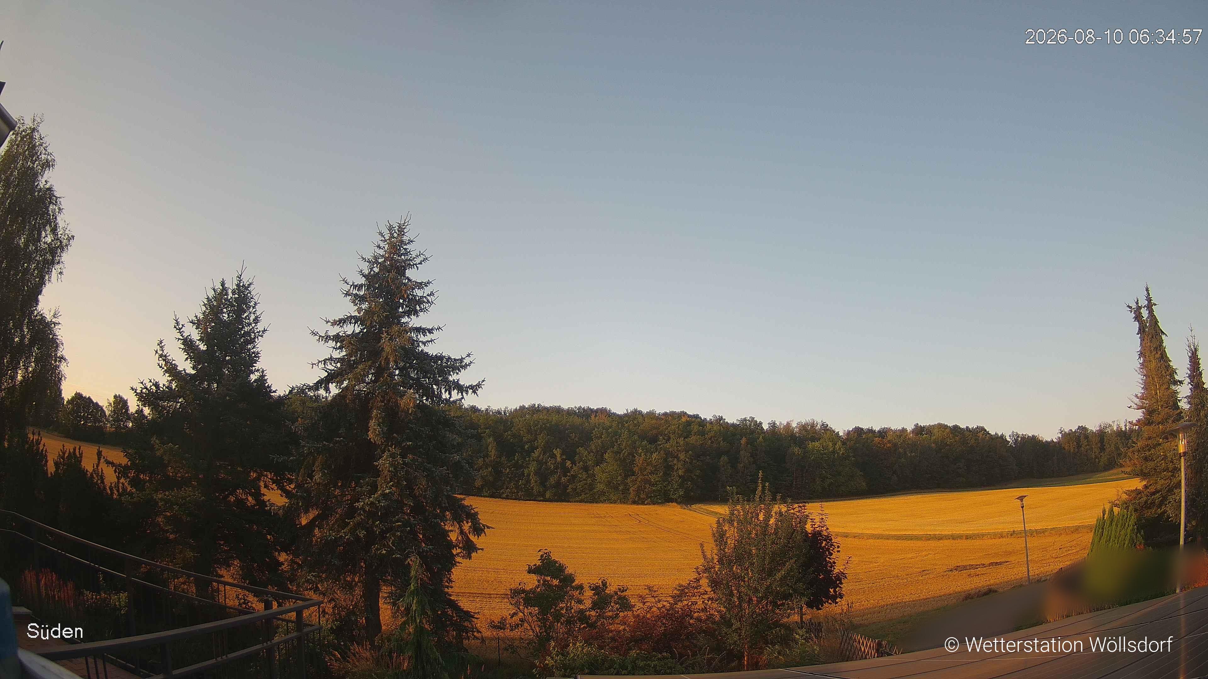 Blick von Wöllsdorf in Richtung Süden auf den Höhenzug des Pfaffenberges