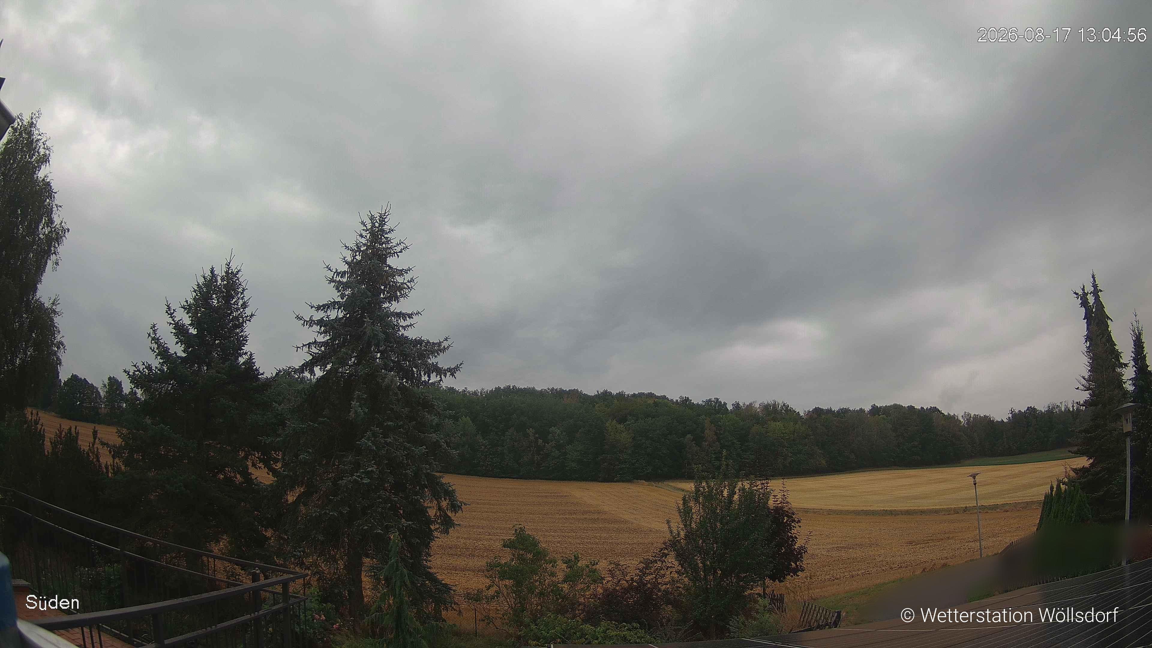 Blick von Wöllsdorf in Richtung Süden auf den Höhenzug des Pfaffenberges