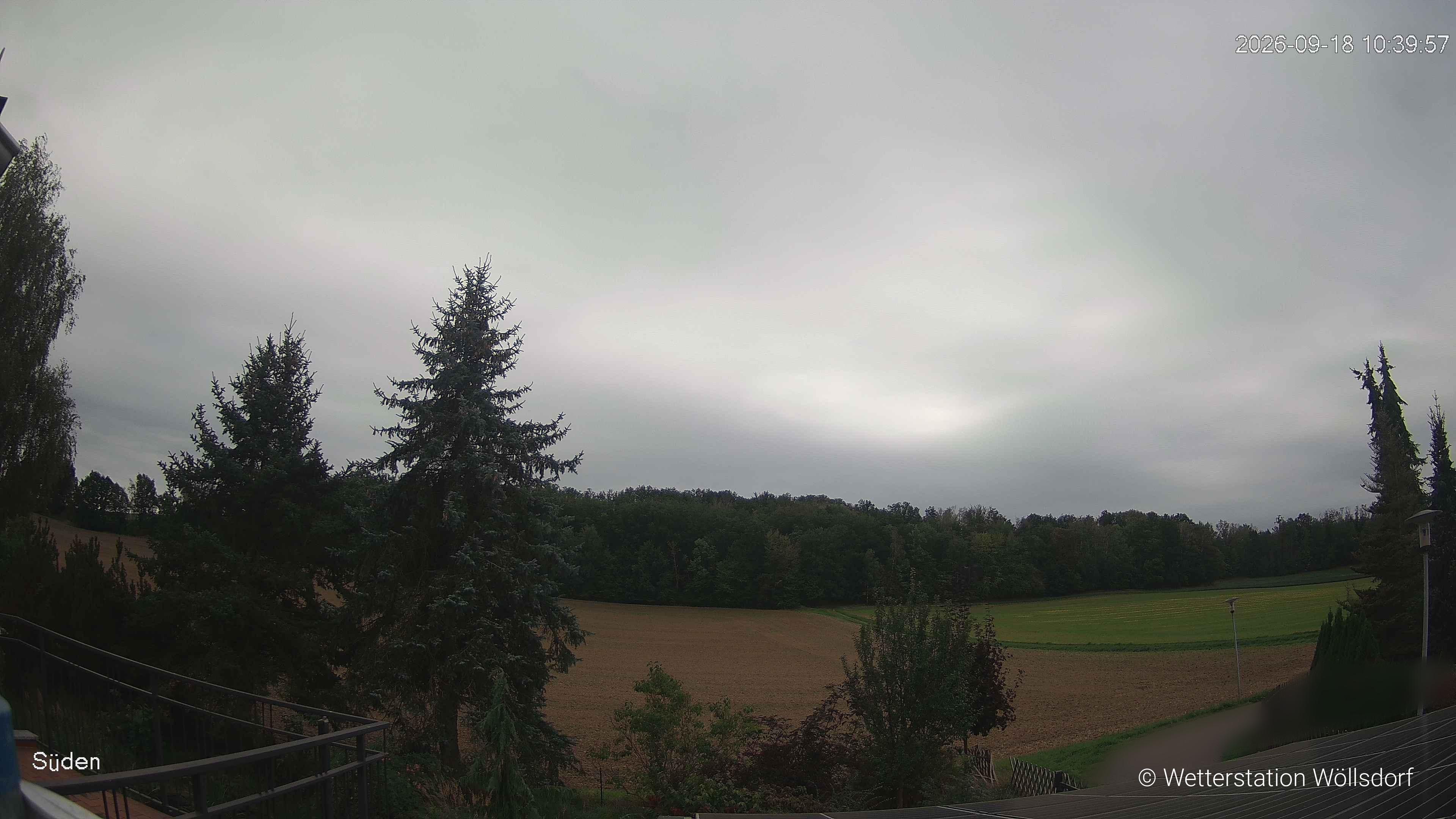 Blick von Wöllsdorf in Richtung Süden auf den Höhenzug des Pfaffenberges